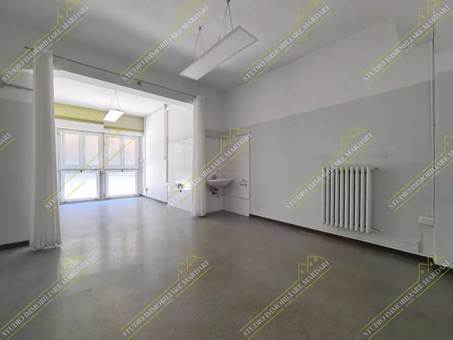 Immagine 4 di Ufficio in affitto  in via rossini, 350 a Modena