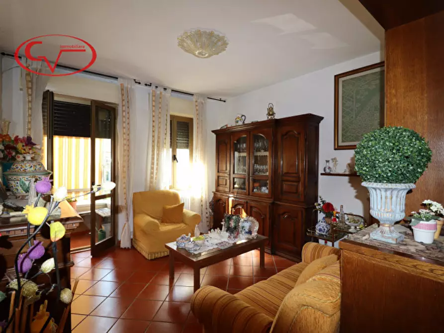 Immagine 1 di Appartamento in vendita  in via 24 maggio a Montevarchi