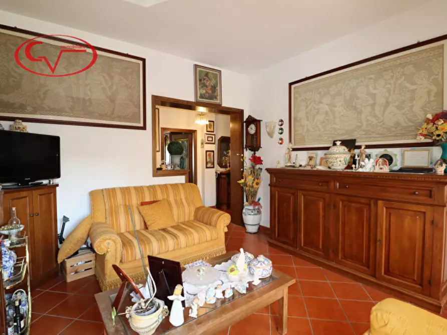 Immagine 3 di Appartamento in vendita  in via 24 maggio a Montevarchi