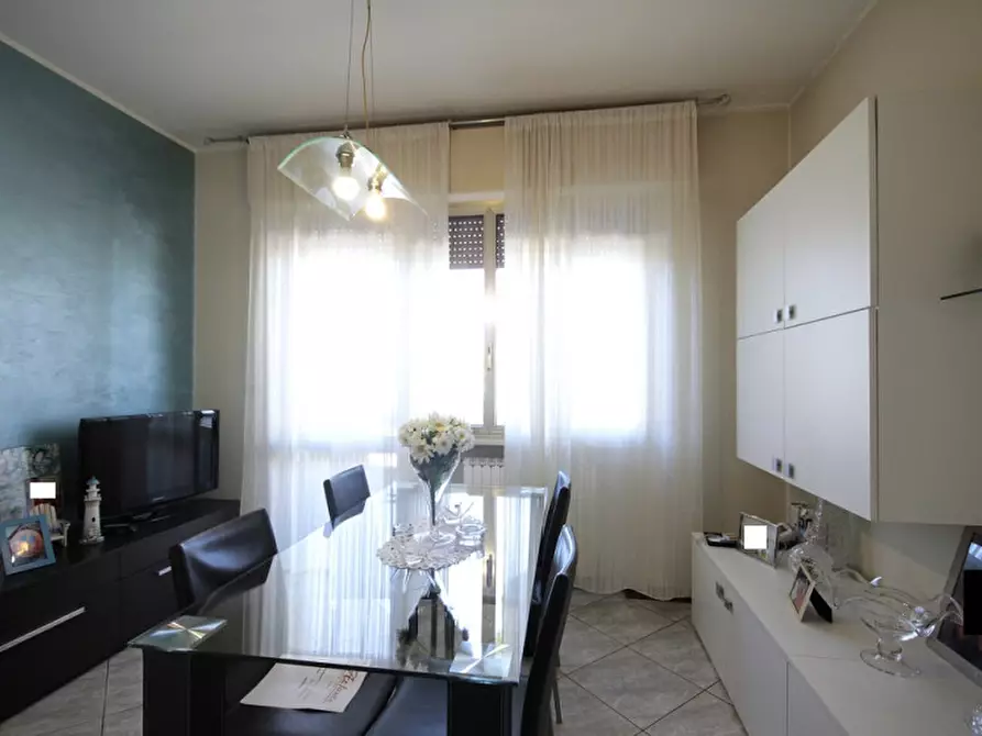 Immagine 4 di Casa bifamiliare in vendita  in viale Marzabotto a Riccione