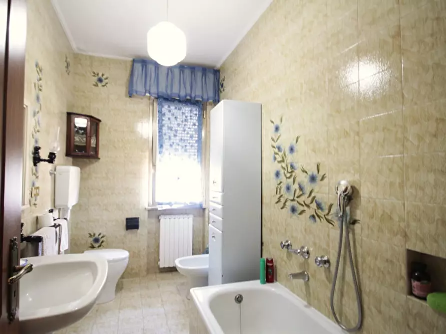 Immagine 11 di Casa bifamiliare in vendita  in viale Marzabotto a Riccione