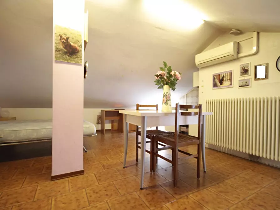 Immagine 13 di Casa bifamiliare in vendita  in viale Marzabotto a Riccione