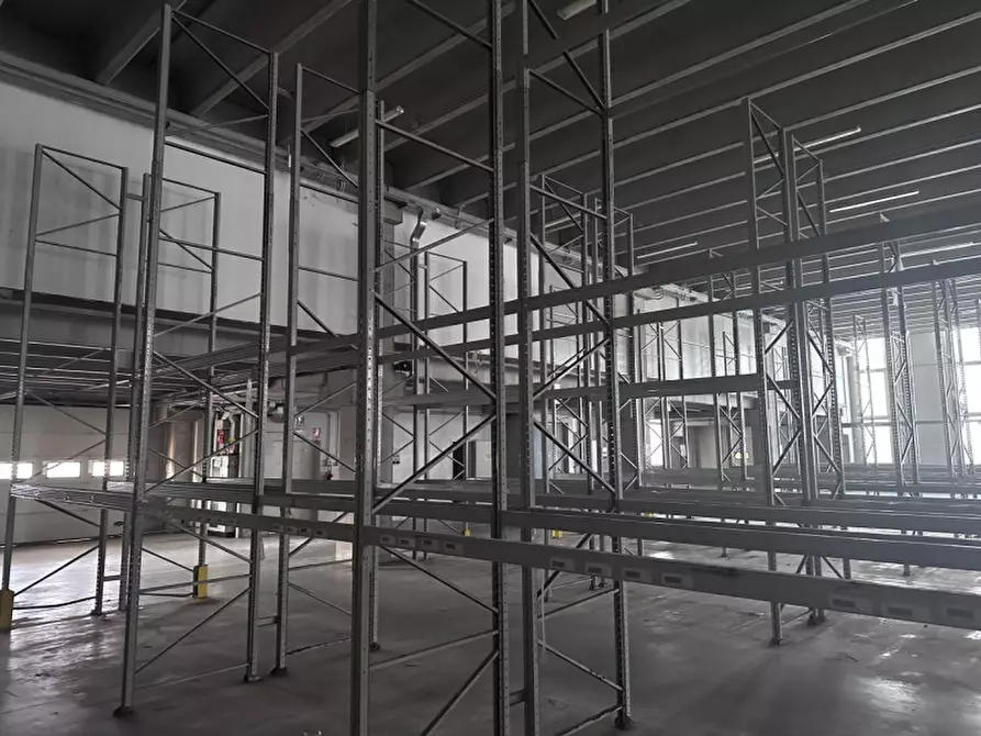 Immagine 15 di Capannone industriale in affitto  in Via Colomba 50 a Colognola Ai Colli