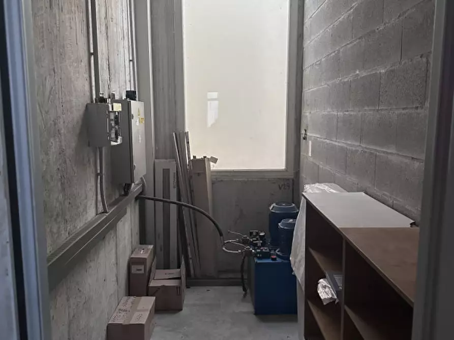 Immagine 23 di Capannone industriale in affitto  in Via Colomba 50 a Colognola Ai Colli