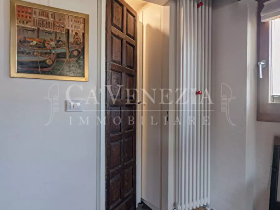 Immagine 9 di Appartamento in vendita  a Venezia