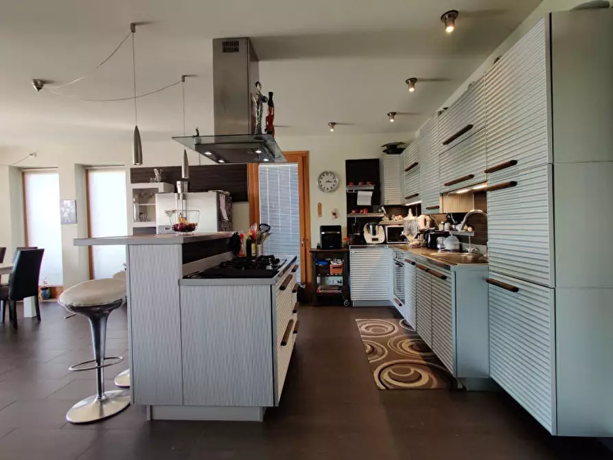 Immagine 24 di Villa in vendita  in Via San Martino 39 a Lazise