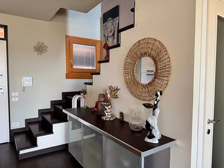 Immagine 30 di Villa in vendita  in Via San Martino 39 a Lazise