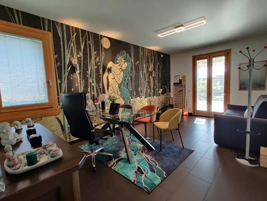 Immagine 47 di Villa in vendita  in Via San Martino 39 a Lazise