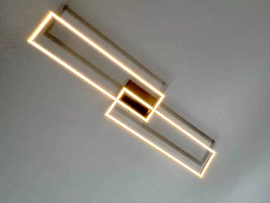 Immagine 49 di Villa in vendita  in Via San Martino 39 a Lazise