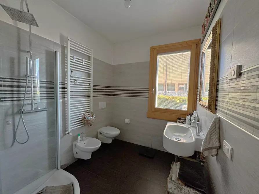 Immagine 52 di Villa in vendita  in Via San Martino 39 a Lazise