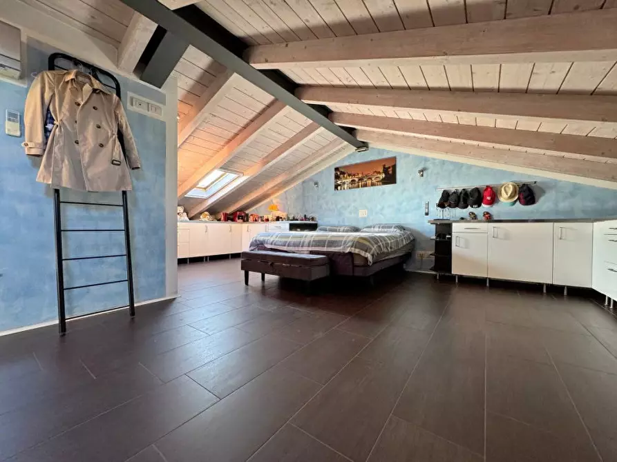 Immagine 55 di Villa in vendita  in Via San Martino 39 a Lazise