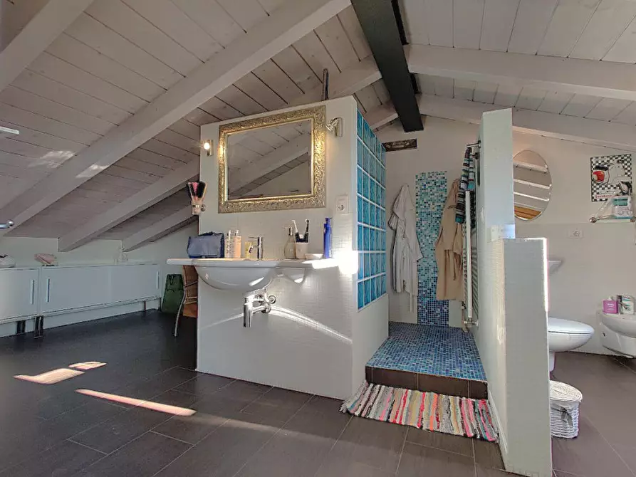 Immagine 58 di Villa in vendita  in Via San Martino 39 a Lazise