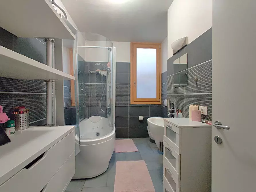 Immagine 67 di Villa in vendita  in Via San Martino 39 a Lazise