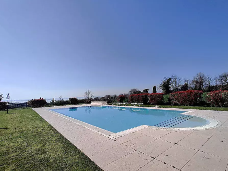 Immagine 71 di Villa in vendita  in Via San Martino 39 a Lazise