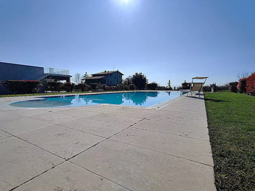 Immagine 73 di Villa in vendita  in Via San Martino 39 a Lazise