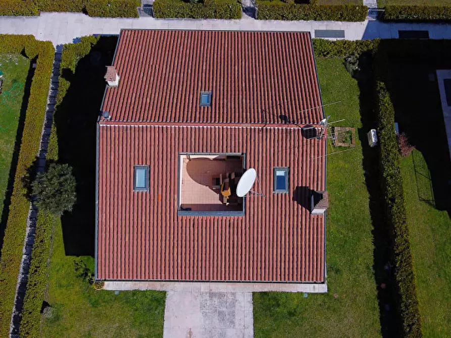 Immagine 82 di Villa in vendita  in Via San Martino 39 a Lazise