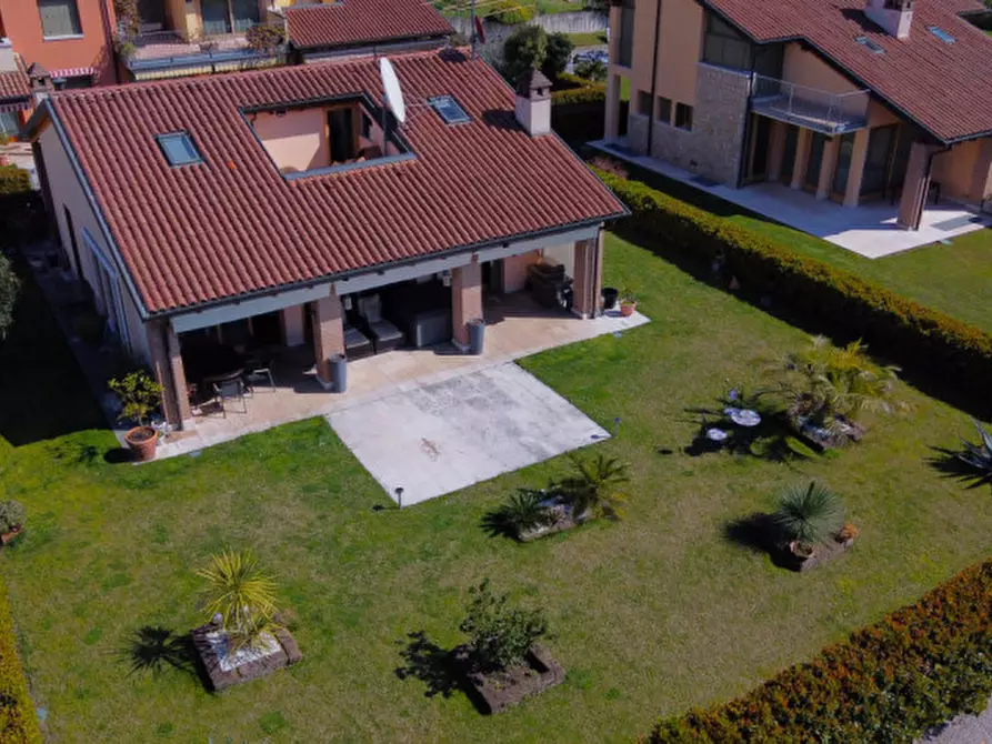 Immagine 83 di Villa in vendita  in Via San Martino 39 a Lazise