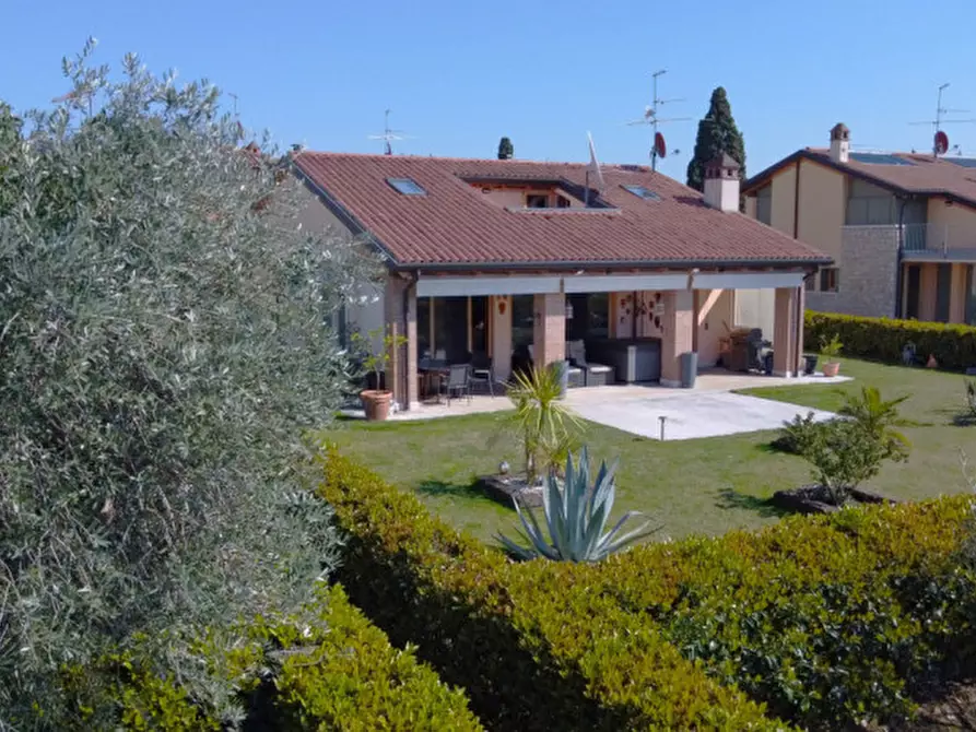 Immagine 86 di Villa in vendita  in Via San Martino 39 a Lazise