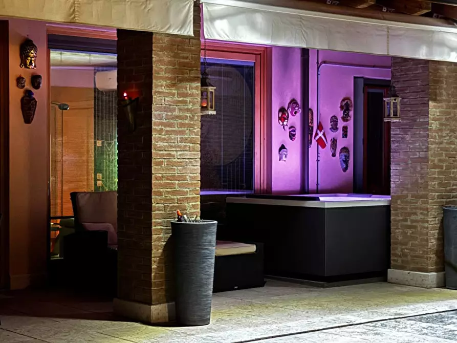 Immagine 105 di Villa in vendita  in Via San Martino 39 a Lazise