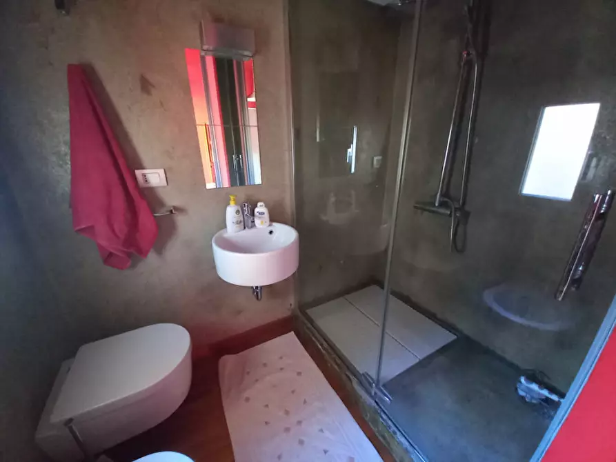 Immagine 22 di Attico in vendita  in Via Santa Maria del Campo a Rapallo