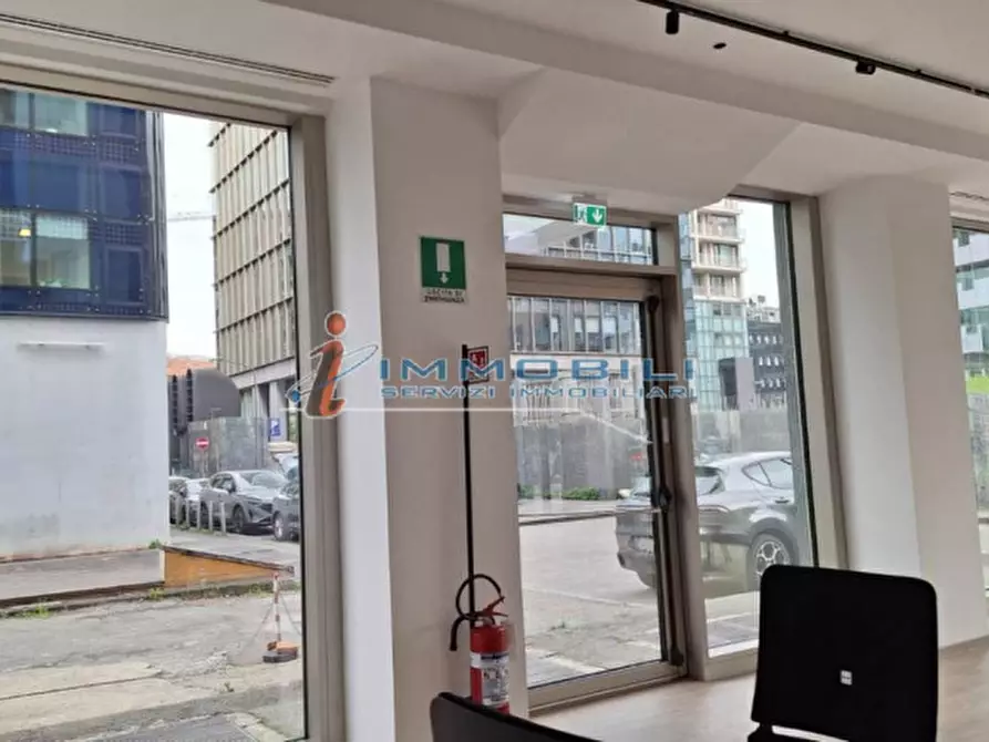 Immagine 4 di Ufficio in affitto  in VIA GIOIA MELCHIORRE a Milano