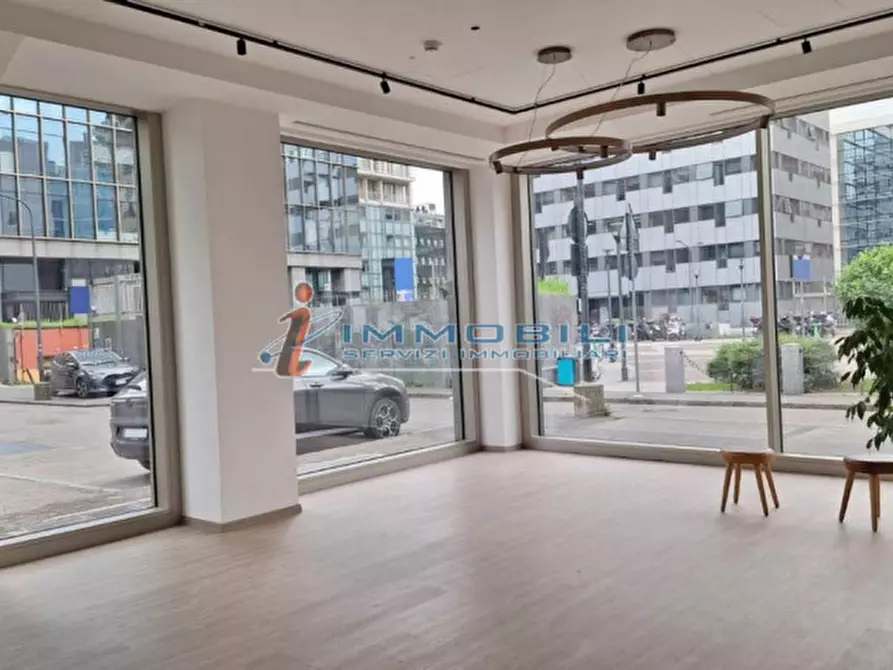 Immagine 11 di Ufficio in affitto  in VIA GIOIA MELCHIORRE a Milano