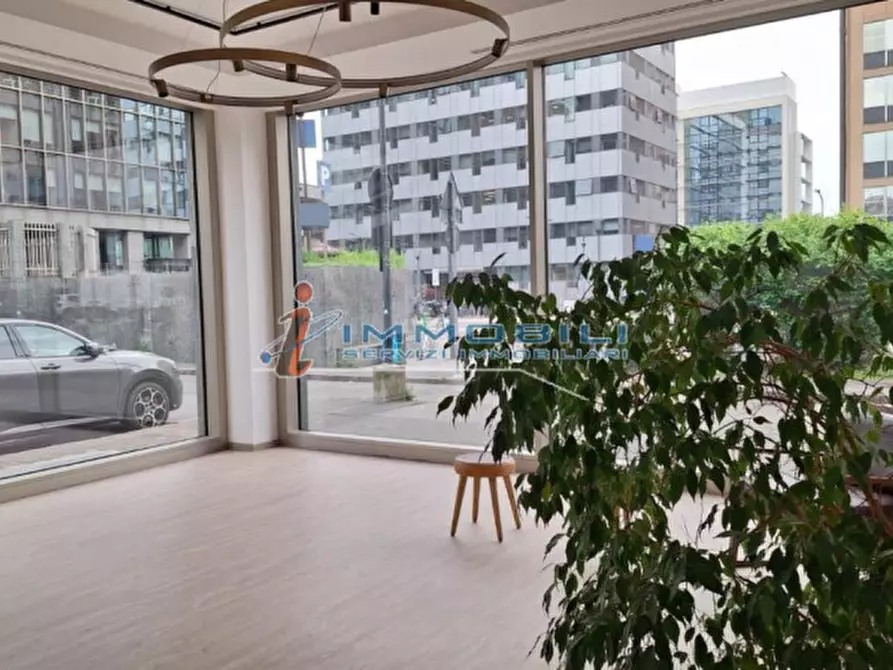 Immagine 12 di Ufficio in affitto  in VIA GIOIA MELCHIORRE a Milano