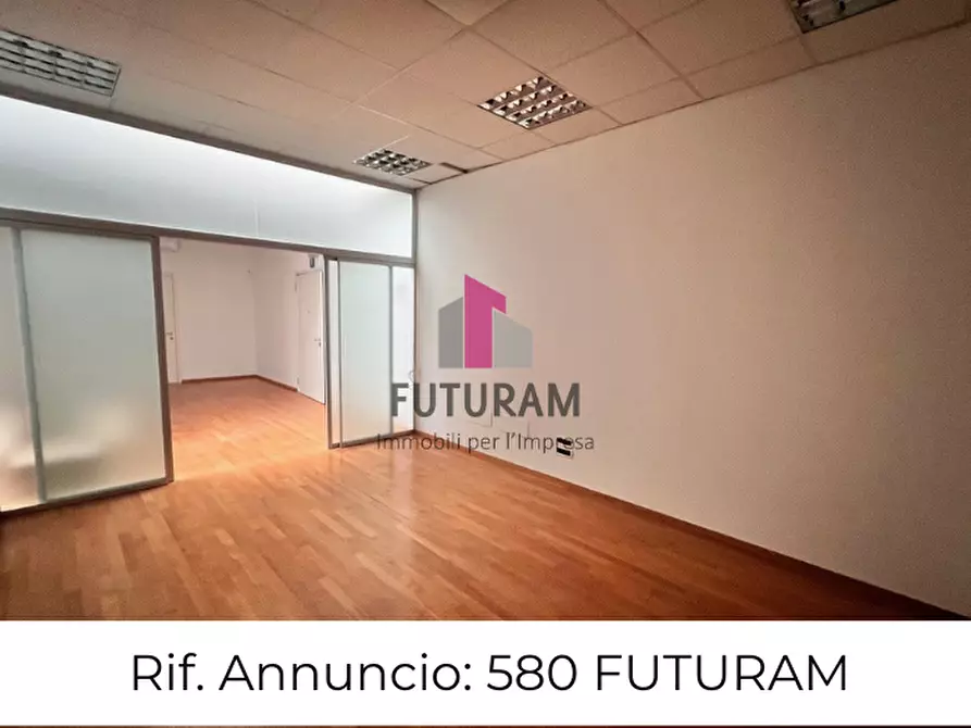 Immagine 1 di Ufficio in affitto  in Via della Meccanica a Vicenza