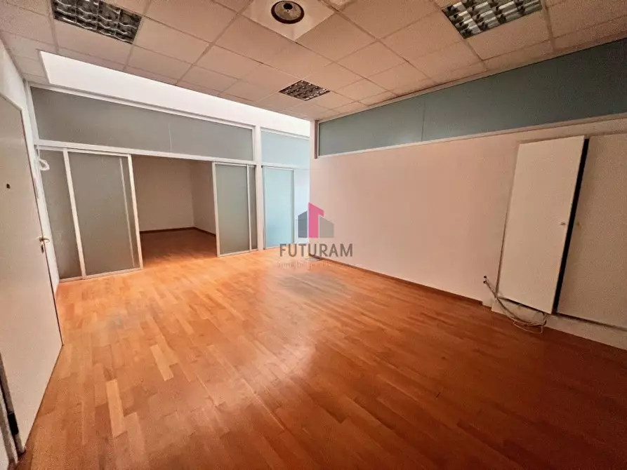 Immagine 4 di Ufficio in affitto  in Via della Meccanica a Vicenza