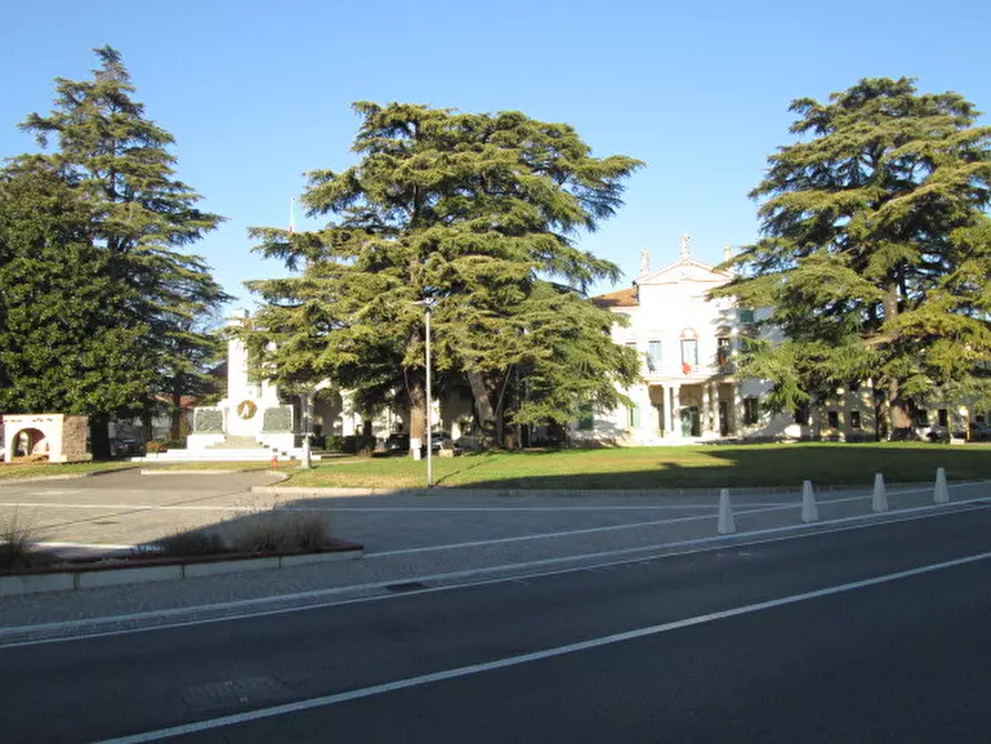 Immagine 2 di Villetta a schiera in vendita  in Piazza Monza a Dueville