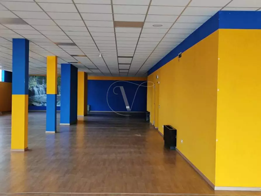 Immagine 3 di Negozio in affitto  in Viale Camisano a Vicenza
