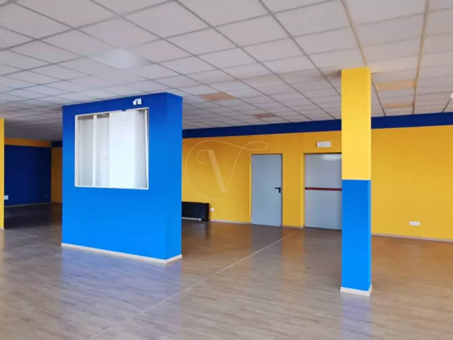 Immagine 6 di Negozio in affitto  in Viale Camisano a Vicenza