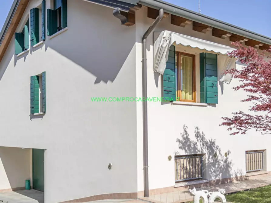 Immagine 1 di Casa indipendente in vendita  in via ca' lin a Venezia