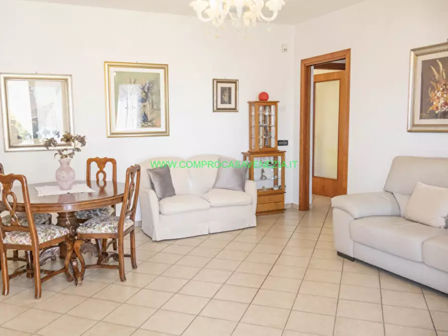 Immagine 17 di Casa indipendente in vendita  in via ca' lin a Venezia