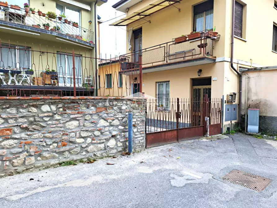 Immagine 26 di Appartamento in affitto  in Piazza Duomo a Desenzano Del Garda