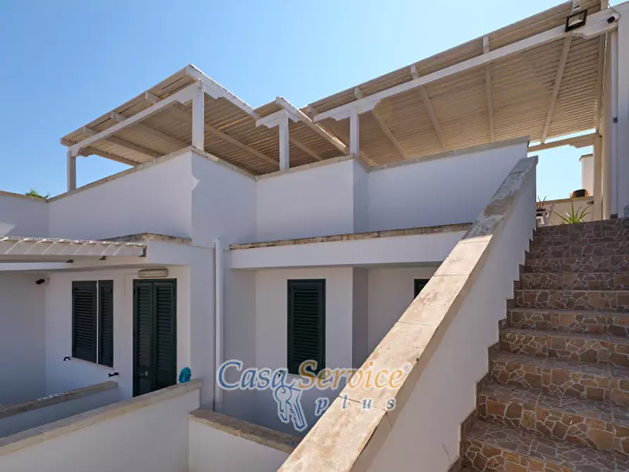 Immagine 6 di Villa in vendita  in Via Taormina a Taviano