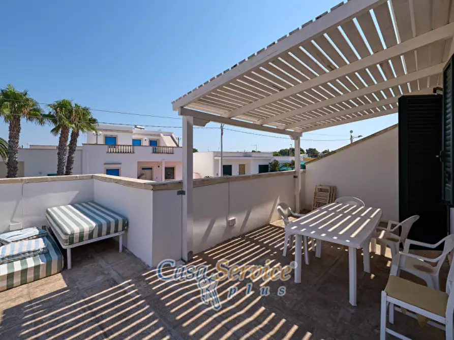 Immagine 10 di Villa in vendita  in Via Taormina a Taviano