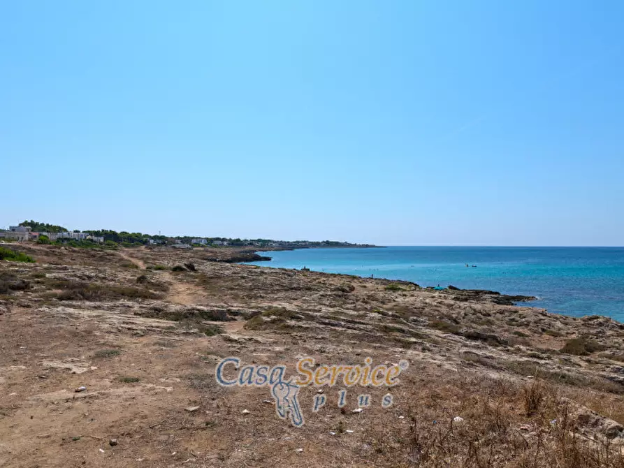 Immagine 19 di Villa in vendita  in Via Taormina a Taviano