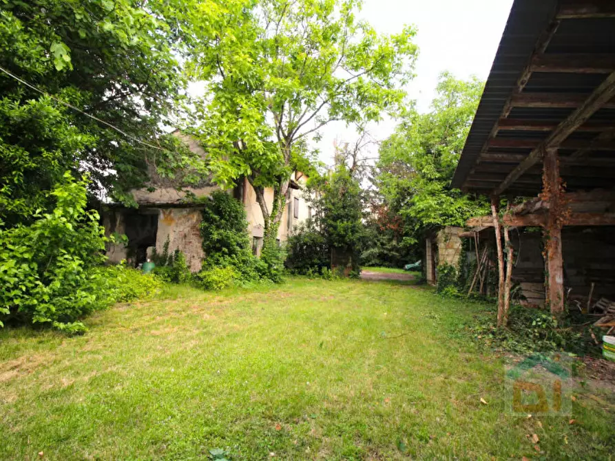 Immagine 15 di Rustico / casale in vendita  in via degli Eroi 28 a Gradisca D'isonzo