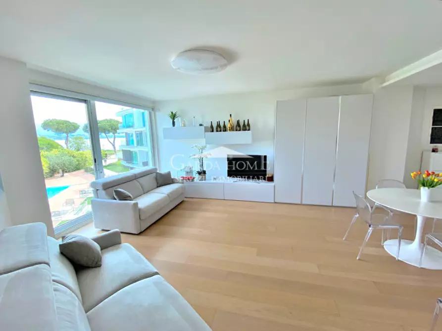 Immagine 2 di Appartamento in vendita  in Via Catullo a Lonato del Garda