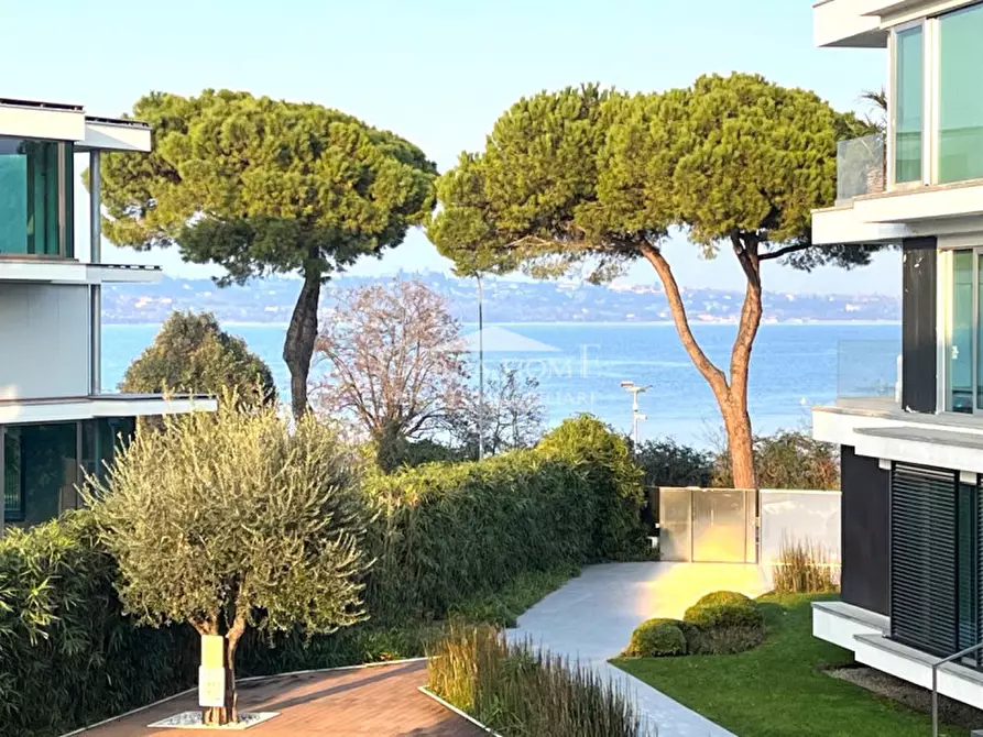 Immagine 4 di Appartamento in vendita  in Via Catullo a Lonato del Garda