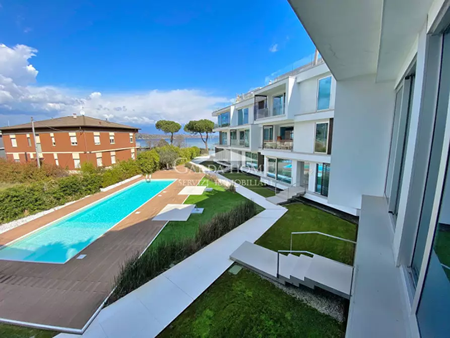 Immagine 23 di Appartamento in vendita  in Via Catullo a Lonato del Garda