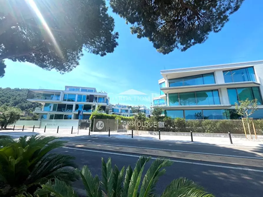 Immagine 33 di Appartamento in vendita  in Via Catullo a Desenzano Del Garda
