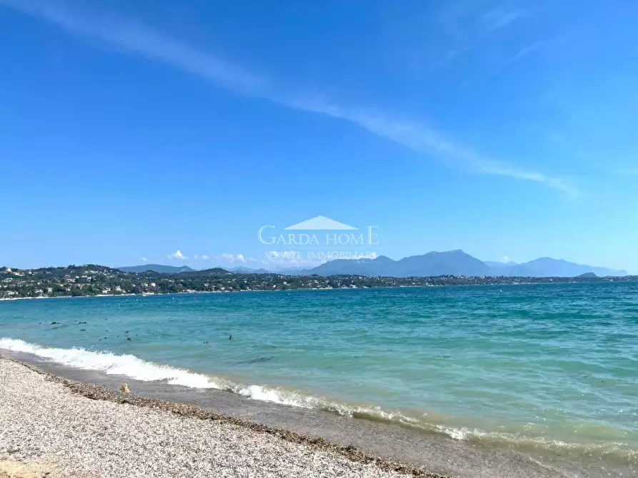 Immagine 38 di Appartamento in vendita  in Via Catullo a Desenzano Del Garda