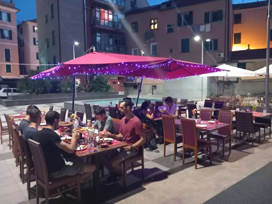 Immagine 3 di Attività commerciale in vendita  in vico Del Molo a Savona