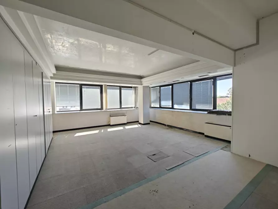 Immagine 15 di Palazzo in vendita  in corso italia 155 a Gorizia