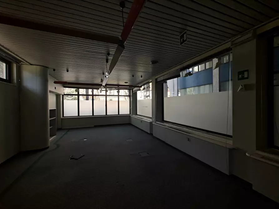 Immagine 28 di Palazzo in vendita  in corso italia 155 a Gorizia