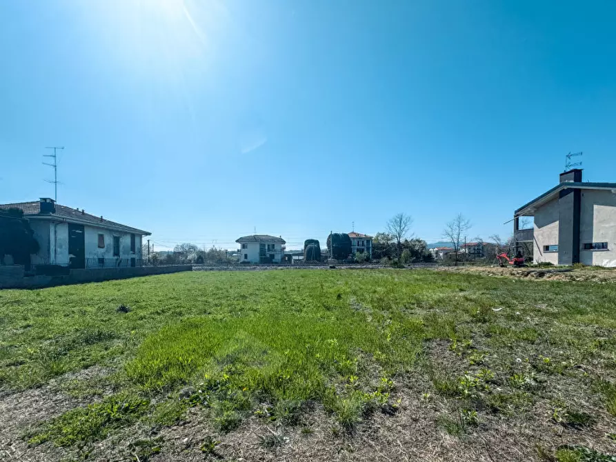 Immagine 5 di Terreno in vendita  in via verdi a Borgomanero