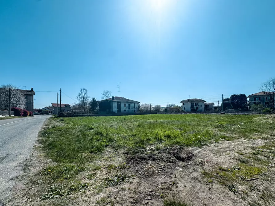 Immagine 8 di Terreno in vendita  in via verdi a Borgomanero
