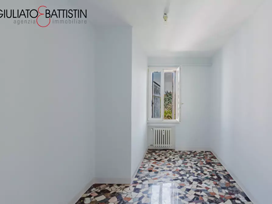 Immagine 5 di Appartamento in affitto  a Vicenza